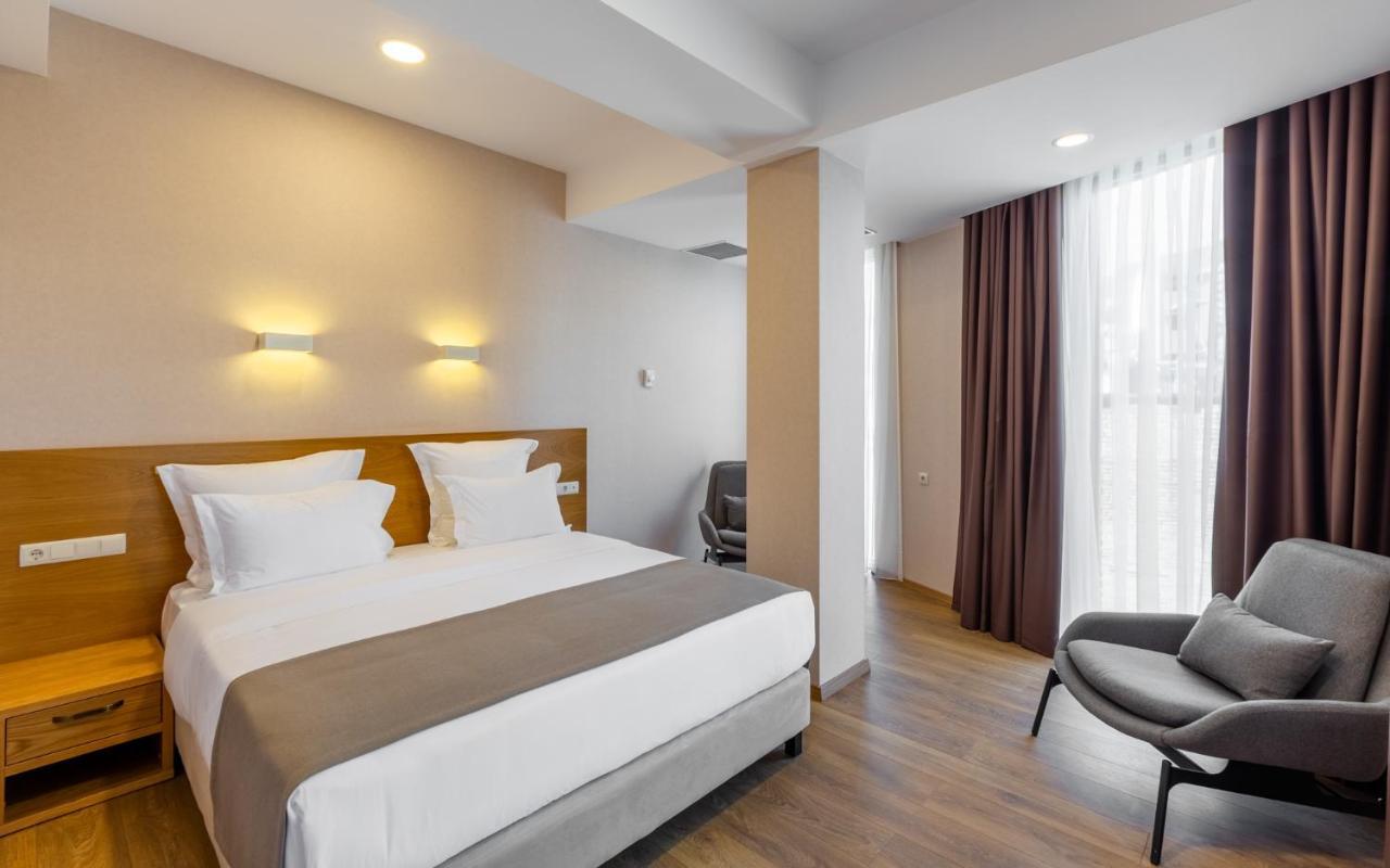 Mukhrantubani Boutique Hotel ティビリシ エクステリア 写真