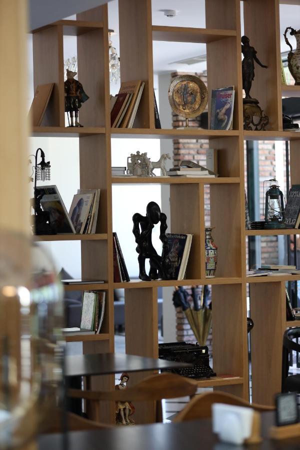 Mukhrantubani Boutique Hotel ティビリシ エクステリア 写真