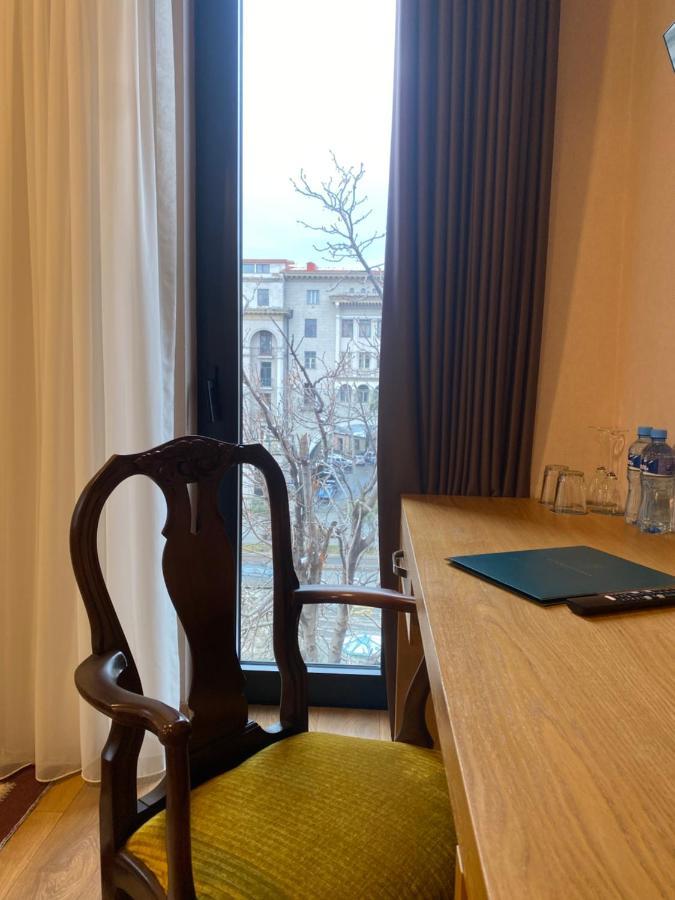 Mukhrantubani Boutique Hotel ティビリシ エクステリア 写真